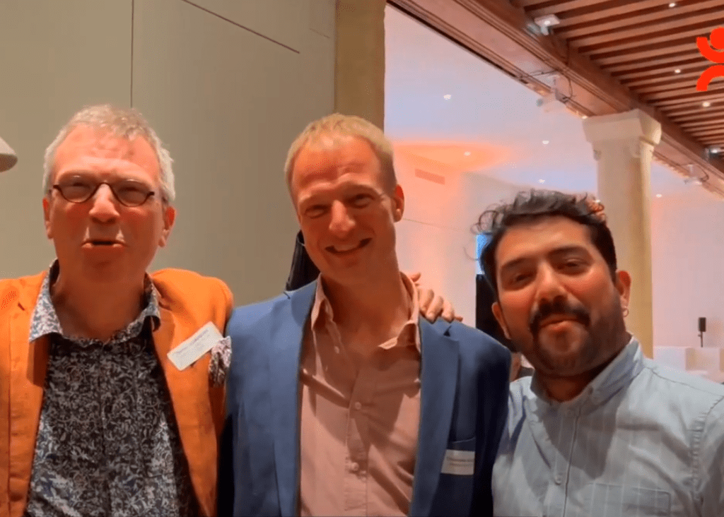 Photo des 3 représentants de DAP Solidarity à Paris